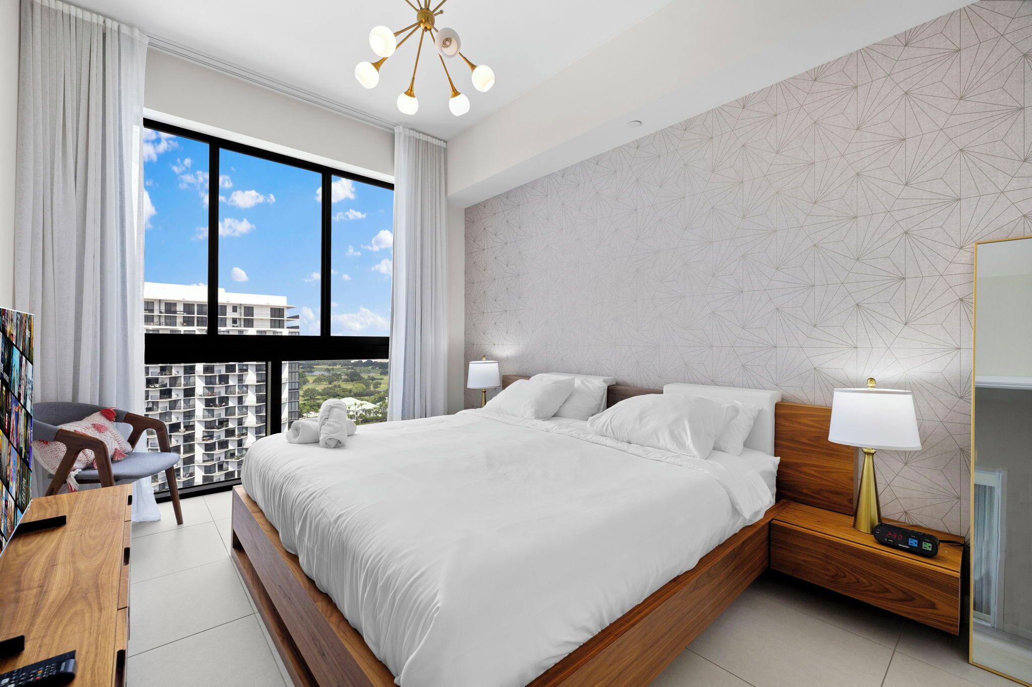 Căn hộ tiện nghi đơn giản | 2 phòng ngủ, bộ đồ giường cao cấp, bàn, bàn ủi/dụng cụ ủi quần áo 