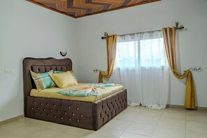 2 Schlafzimmer, Bügeleisen/Bügelbrett, Bettwäsche