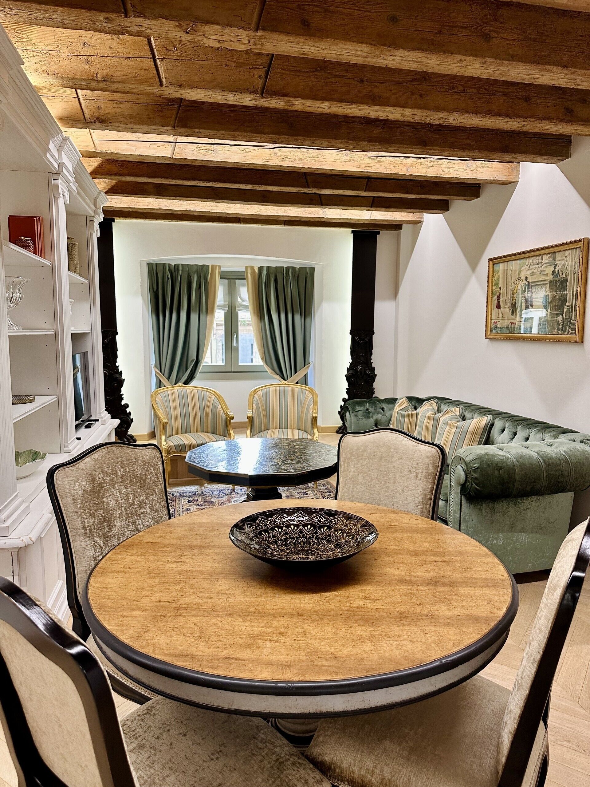 Departamento, vista a la ciudad | Comedor