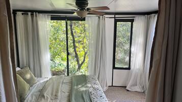 6 camere, ferro/asse da stiro, culla da viaggio, Wi-Fi