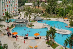 Unclassified image, 5 of 49, button - Harris Resort Waterfront Batam (Sekupang)