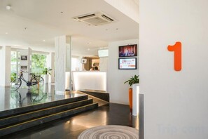 Unclassified image, 3 of 49, button - Harris Resort Waterfront Batam (Sekupang)