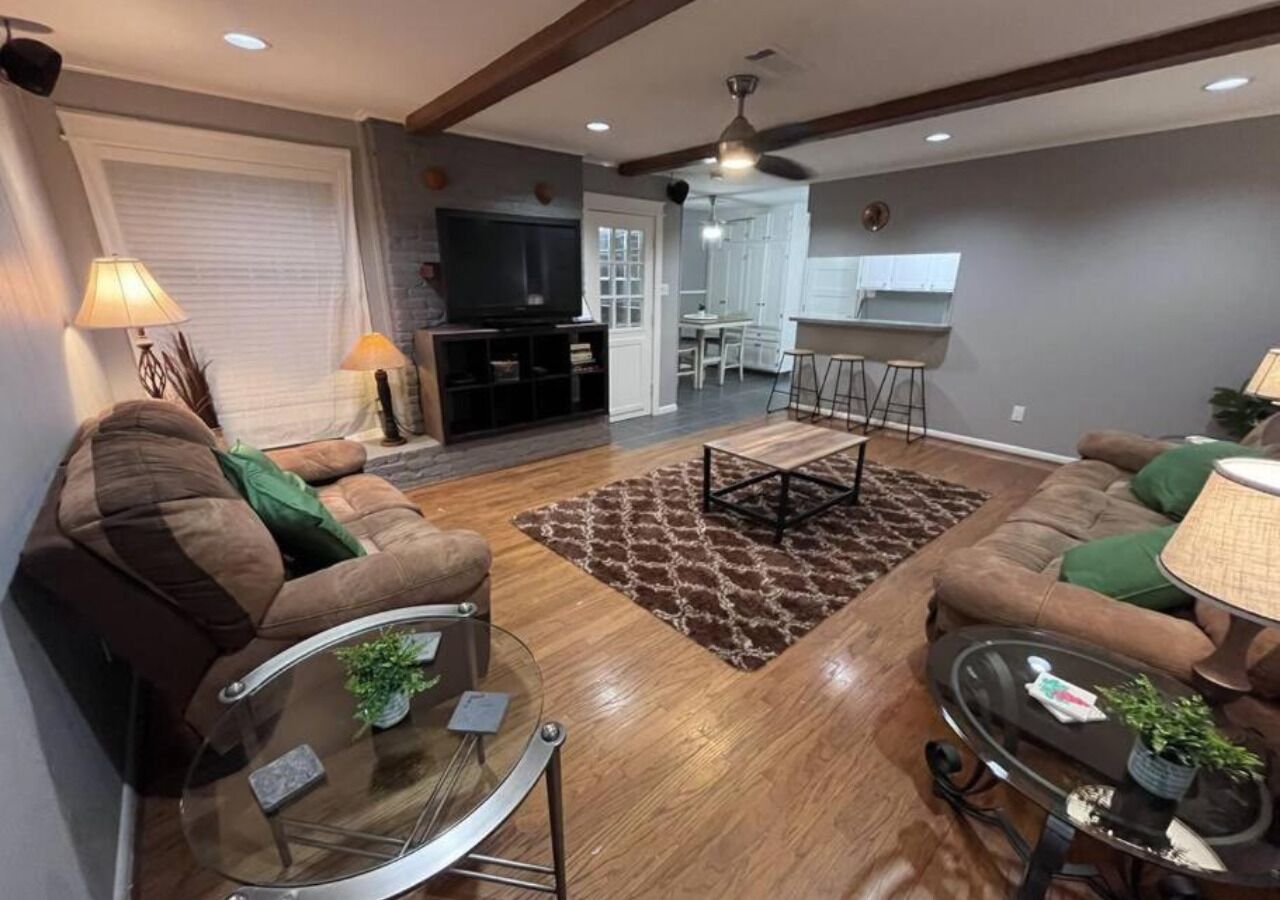 TV, table tennis, books, stereo