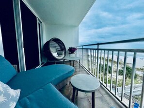 Property grounds - SNOW BIRDS! BEACHFRONT! OPEN CONCEPT! STUNNING 100 'of  GLASS! (Pensacola)