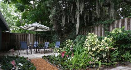 Beautiful cottage in the heart of historic Mt Dora