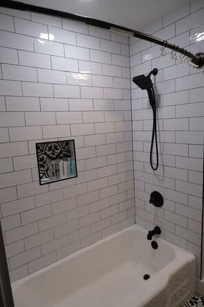 Towels, soap, shampoo, toilet paper