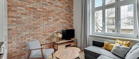 Classic Apartment, Balcony | 2 bedrooms, iron/ironing board, free WiFi