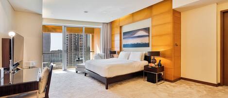 Deluxe studio Down Town with direct access Dubai Mall | Living room | Toys