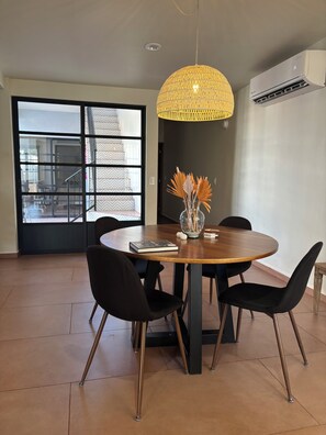 Dining - Casa del Muelle~Chic & Modern Home for 10 (Mazatlán)