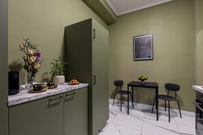 Comfort Apartment, 1 Queen Bed, Non Smoking, Balcony | Living area | 42-inch Smart TV with cable channels, Netflix, streaming services - Delightful University Square 1BR, Balcony Church Views (Bucharest)