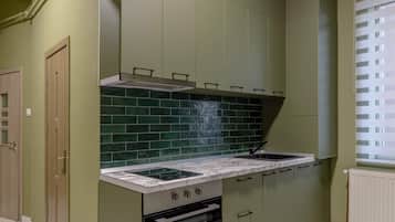 Comfort-íbúð - 1 meðalstórt tvíbreitt rúm - reyklaust - svalir | Einkaeldhús | Espressókaffivél, kaffivél/teketill, rafmagnsketill, brauðrist