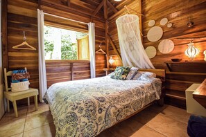 In-room safe, free WiFi, bed sheets - Mini Up House (Cahuita)