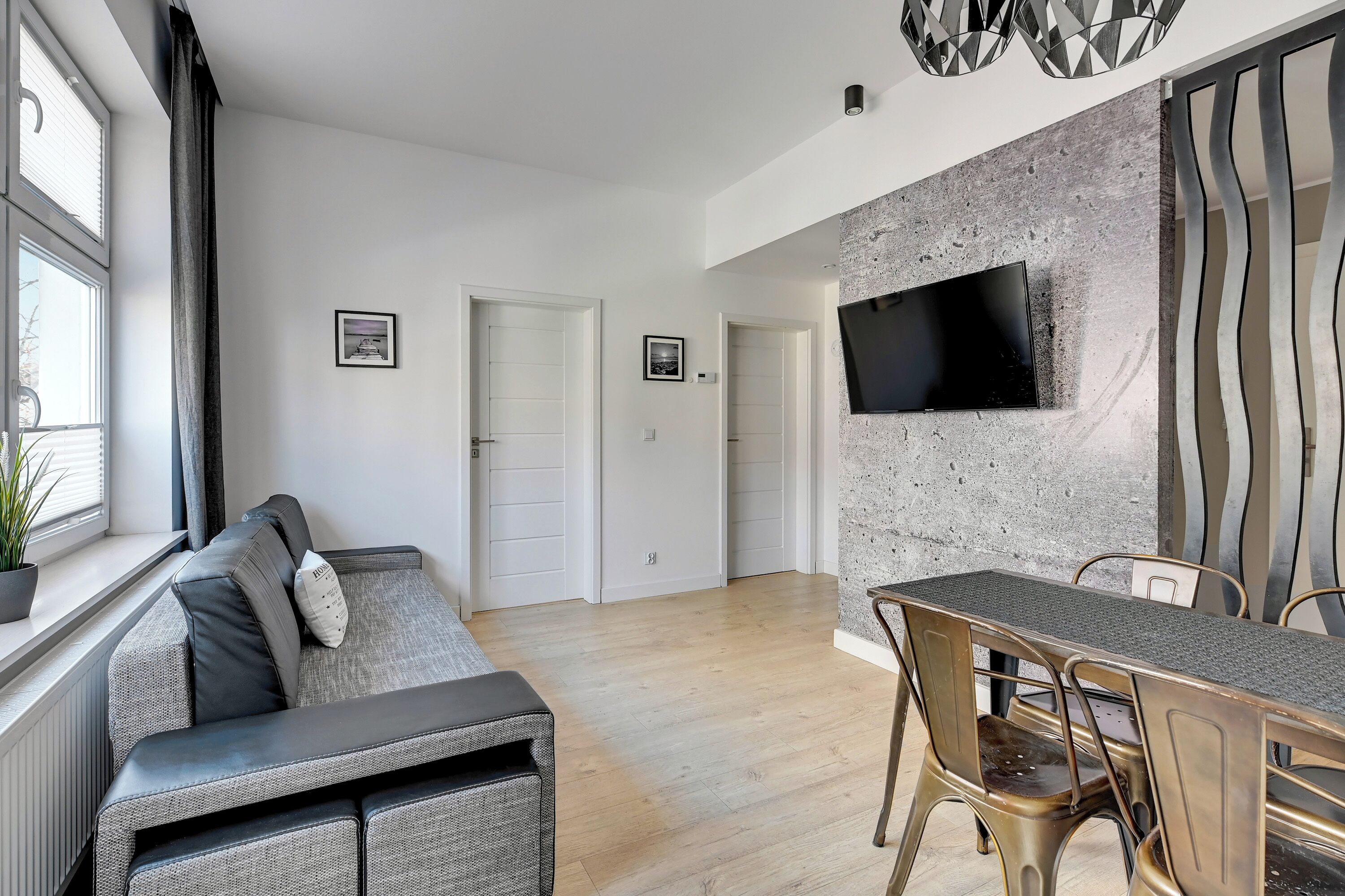 2 bedrooms, iron/ironing board, free WiFi