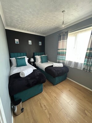 3 Schlafzimmer, Zimmersafe, Bügeleisen/Bügelbrett, kostenloses WLAN