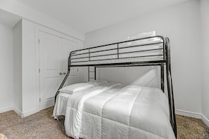 2 chambres, bureau, fer et planche à repasser, Wi-Fi