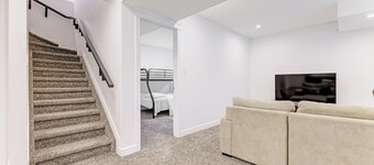 Comfortable Basement Suite in SW Edmonton