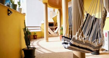 Spacious Penthouse w/ Barbecue, wifi, 2 terraces & Views