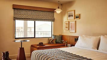 Literie de qualité supérieure, surmatelas, minibar