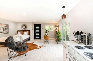 1 sovrum, strykjärn/strykbräda, wi-fi och sängkläder