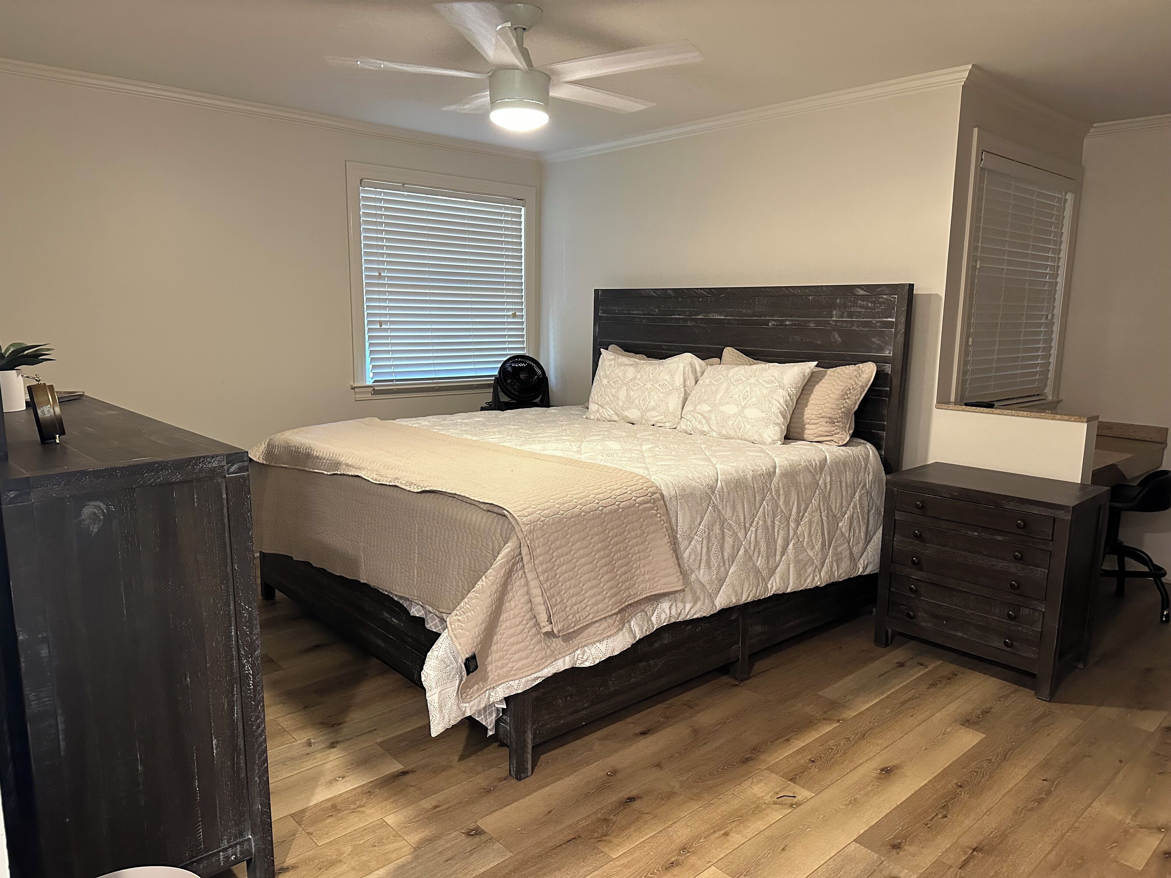 3 bedrooms, WiFi, bed sheets