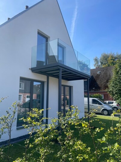 Top modern vacation apartment behind the dike