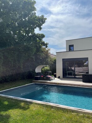 Pool - Villa close to Switzerland and Germany (Habsheim)