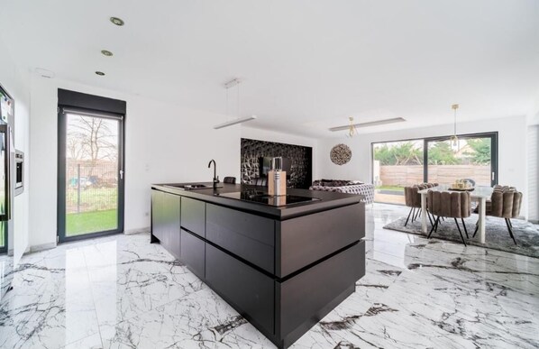 Interior - Villa close to Switzerland and Germany (Habsheim)