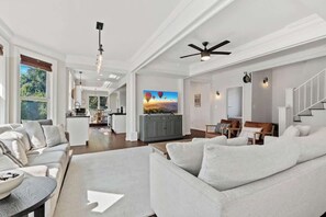 صورة غير مصنفة، 2 من 37، زرّ