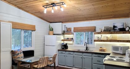 Pinescape: Cabin•WiFi•Wood Fireplace•Pet friendly•Fish•Relaxation