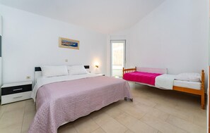 1 bedroom, iron/ironing board, free WiFi, bed sheets