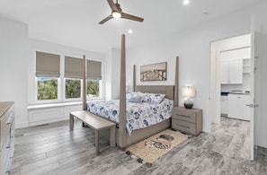 3 slaapkamers, een strijkplank/strijkijzer, wifi, beddengoed