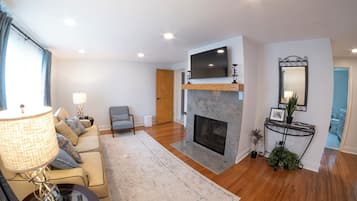 TV connectée, cheminée