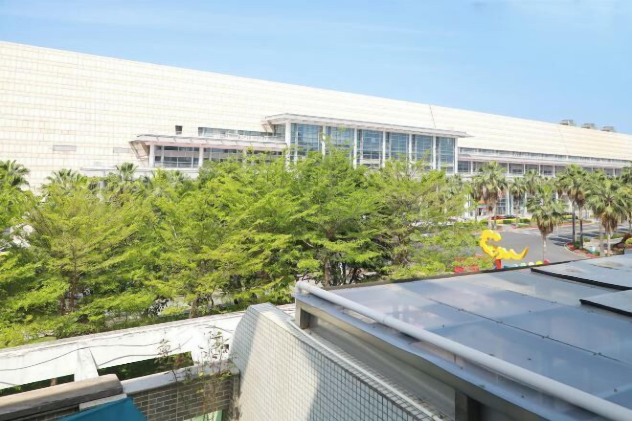 المنطقة المحيطة بالمنشأة