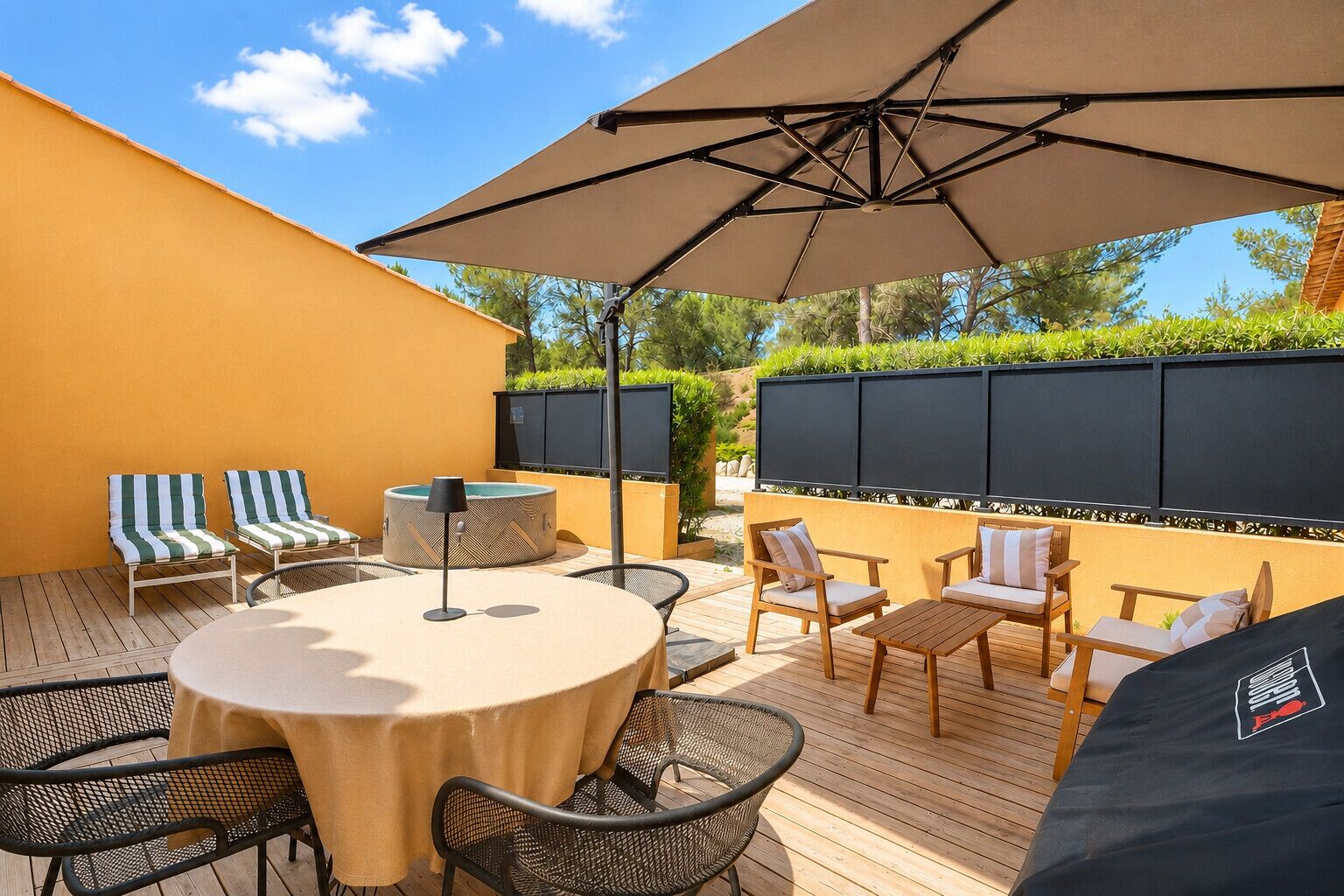 Outdoor dining