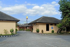 Unclassified image, 5 of 11, button - Borobudur Hotel Jogja (Mlati)