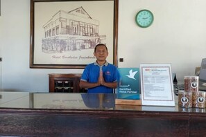 Unclassified image, 4 of 11, button - Borobudur Hotel Jogja (Mlati)