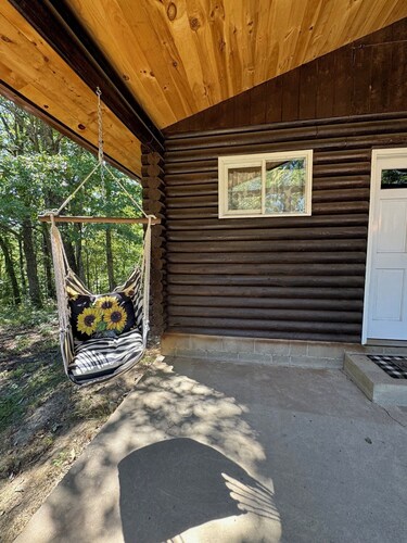 Charming log cabin on a quiet back road to get away from it all and enjoy nature