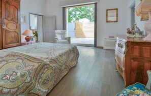 4 habitaciones, wifi gratis y ropa de cama 