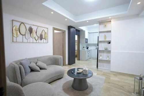 #1 Amazing and Modern Apt. Near US Embassy, Abdoun
