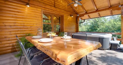 Lovely home in Donja Lomnica with sauna