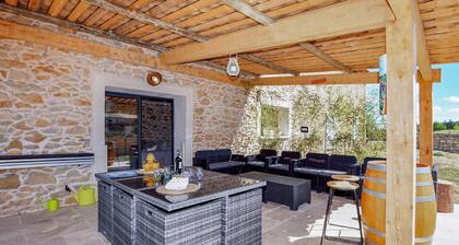 Magnifique maison de 4 chambres Ă .