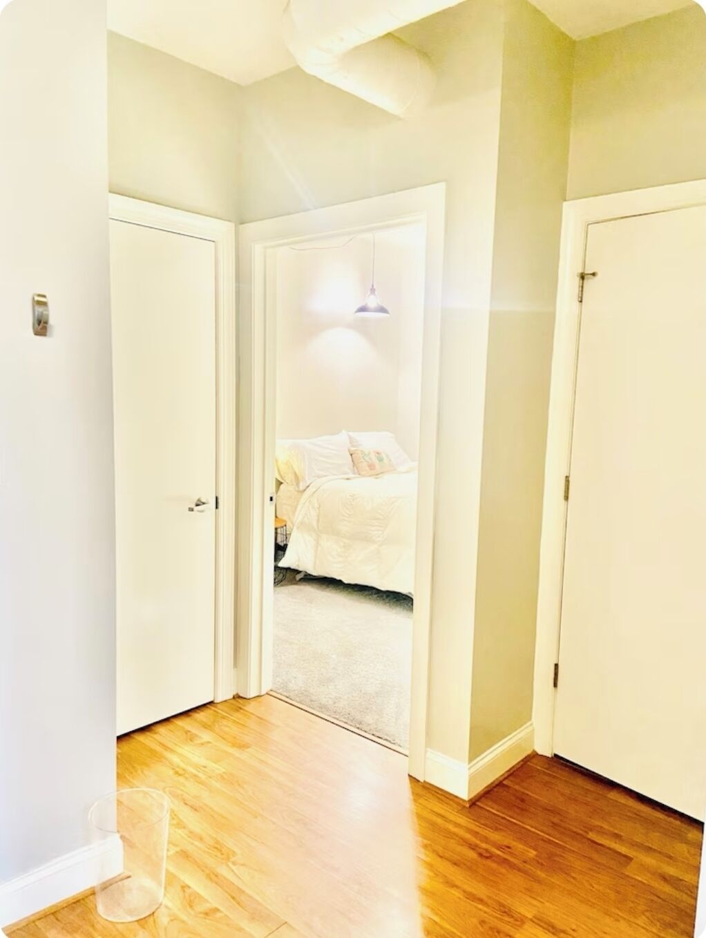 1 多间卧室、熨斗/熨衣板、WiFi、床单