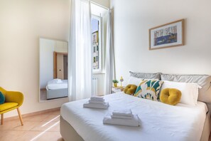 2 bedrooms, iron/ironing board, WiFi, bed sheets - iFlat Space and Comfort in the Heart of Monti (Roma)