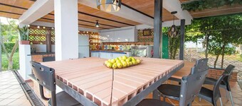 Cozy cabin Family Room in wonderful Villavicencio with WiFi, AC