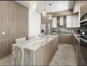 Fridge, microwave, oven, stovetop - 3-bedroom house in beautiful Marco Island with AC, WiFi close to the beach (Marco Island)