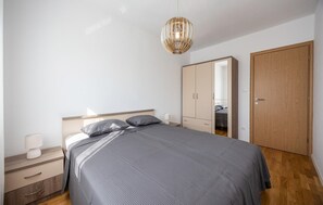 3 chambres, Wi-Fi gratuit, draps fournis