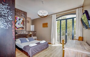 6 quartos, berço de viagem, Wi-Fi de cortesia, roupa de cama