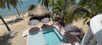 Beautiful, cozy and spacious house in Playa Blanca, San Antero, Cordoba Colombia