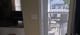 Cozy 2-bedroom newly renovated with balcony and updated kitchen and bath.