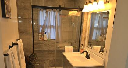 Cozy 2-bedroom newly renovated with balcony and updated kitchen and bath.